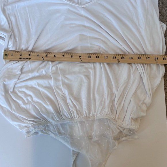 Intimately Free People medium Slouchy Blouse Short Sleeve White Bodysuit - Picture 6 of 7